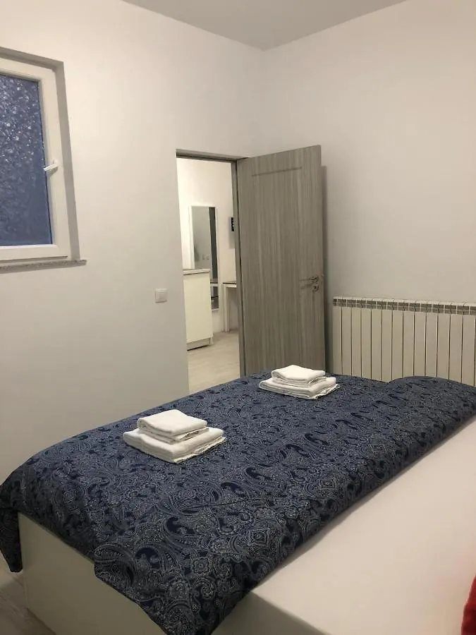 Old Town Bar Apartments On Street Tonitza Bucarest