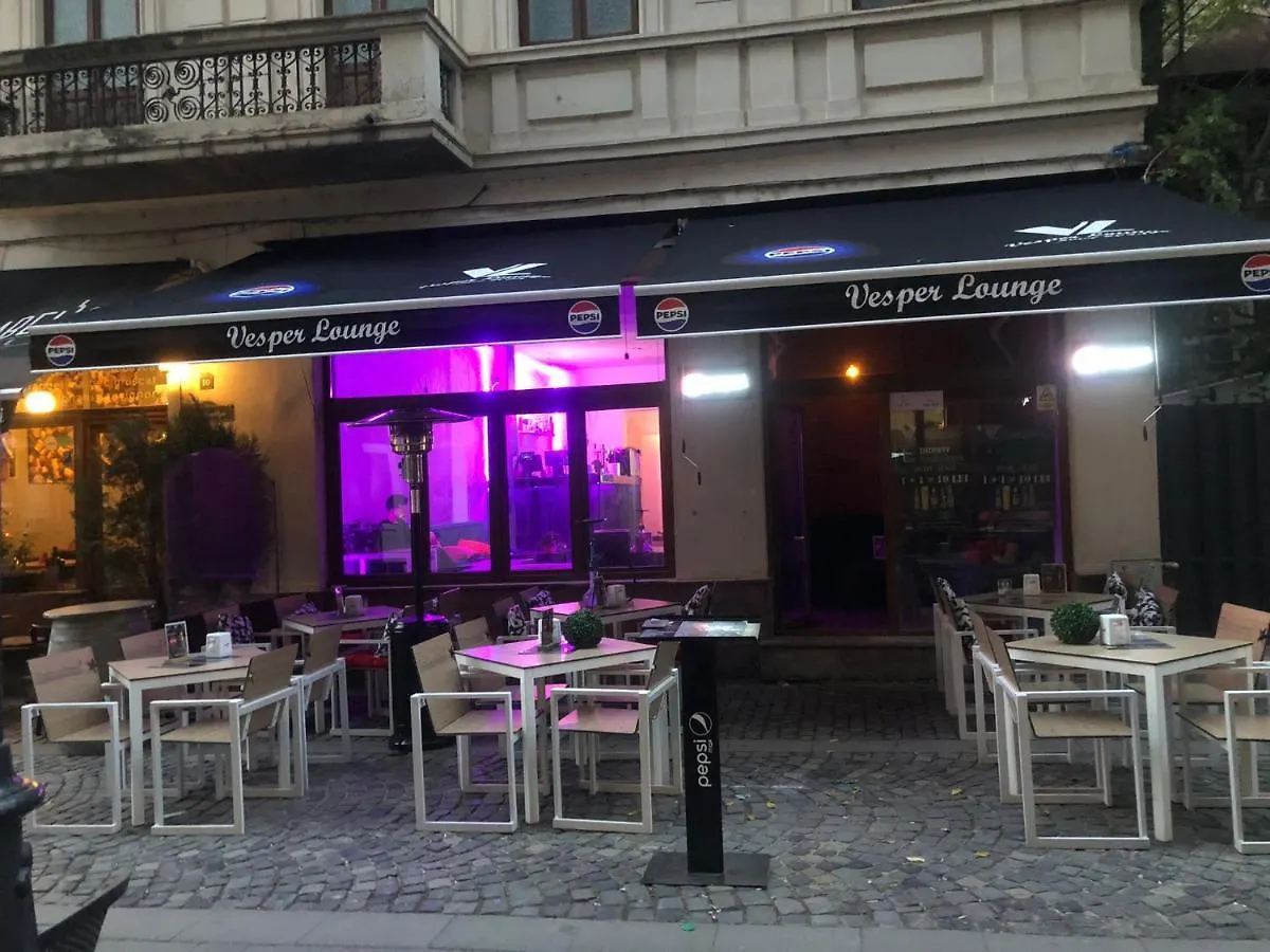 Old Town Bar Apartments On Street Tonitza Bucarest