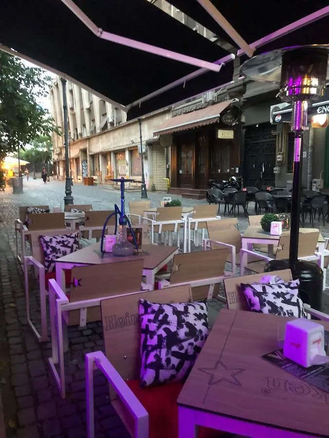 Old Town Bar Apartments On Street Tonitza Bucarest