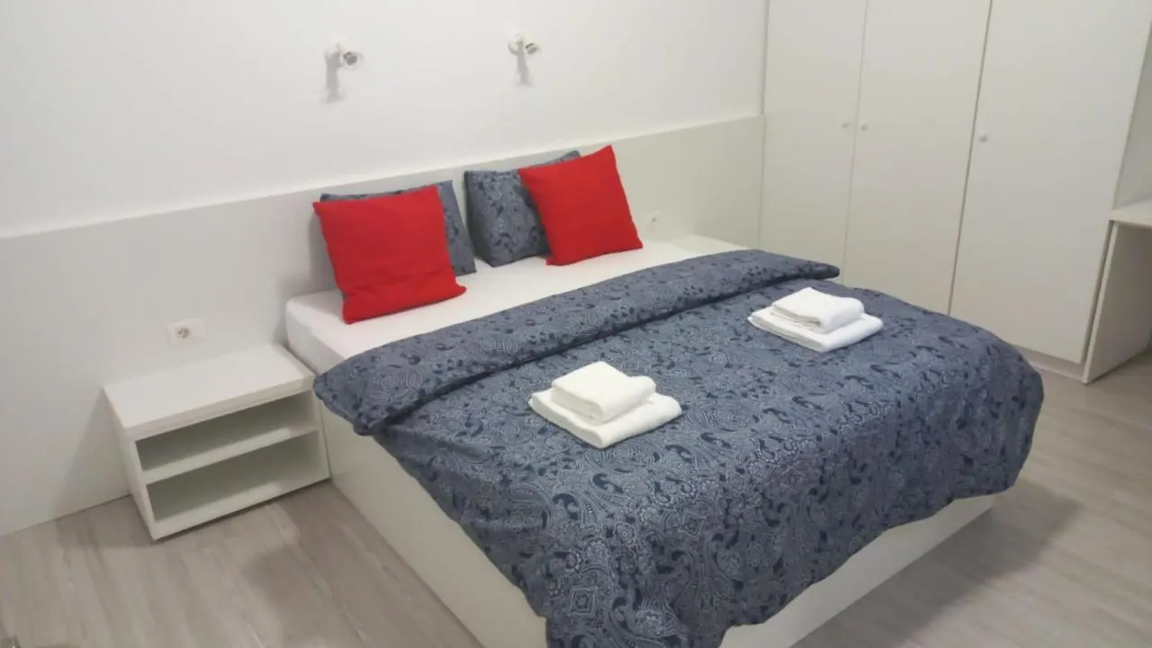 Old Town Bar Apartments On Street Tonitza Bucarest