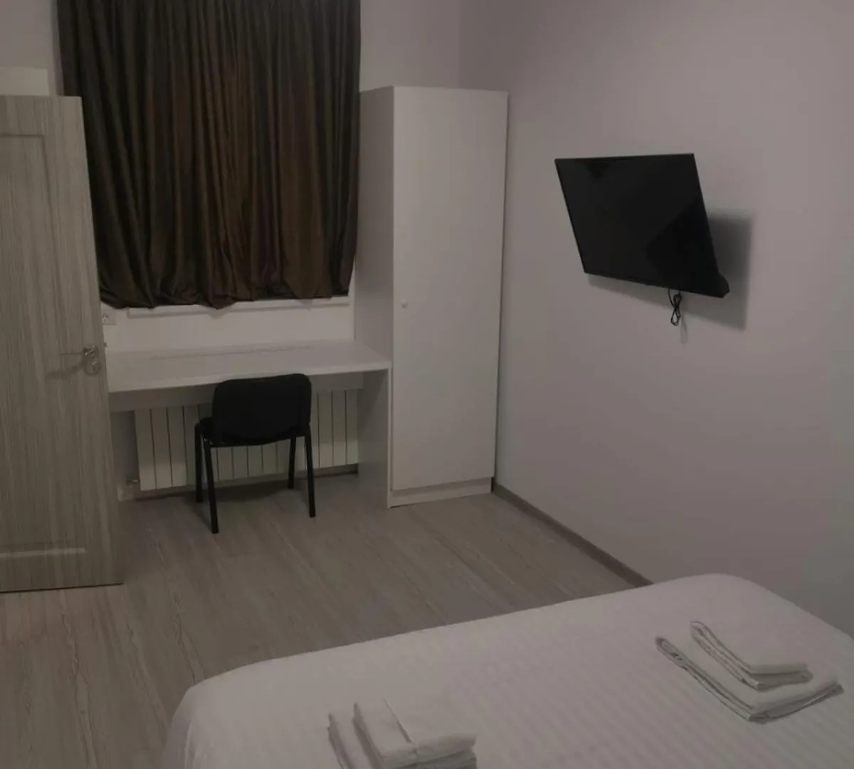 Old Town Bar Apartments On Street Tonitza Bucarest