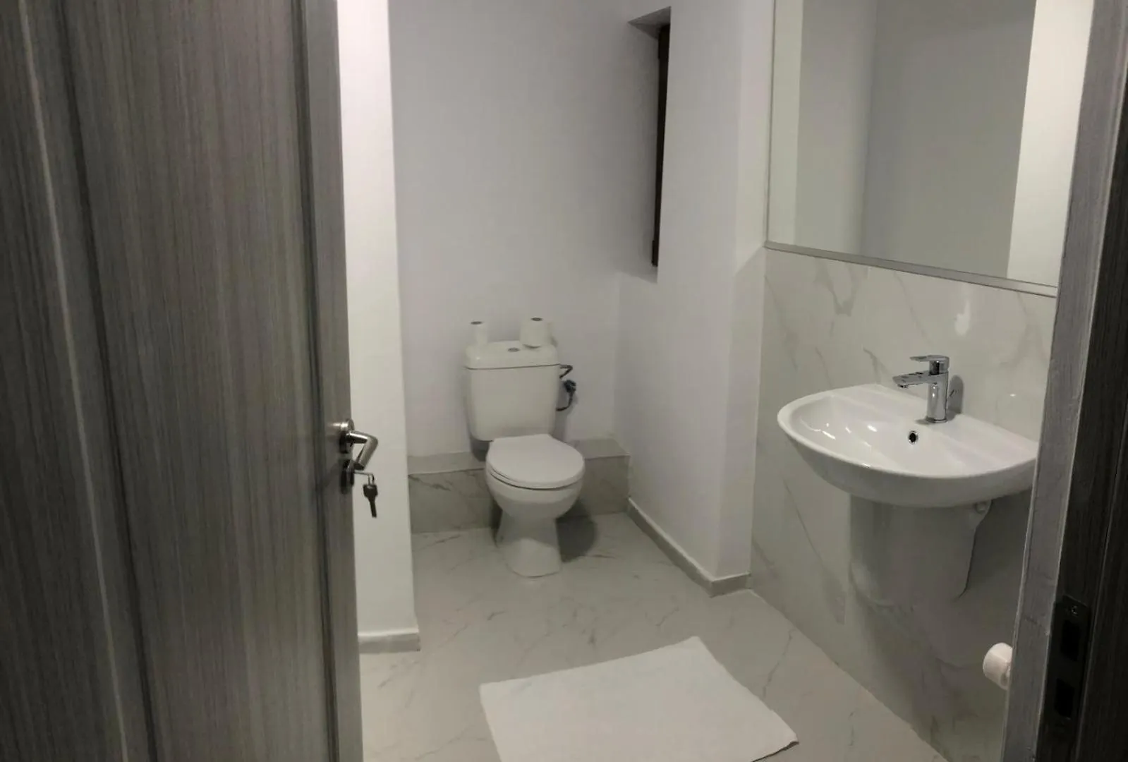 Old Town Bar Apartments On Street Tonitza Bucarest